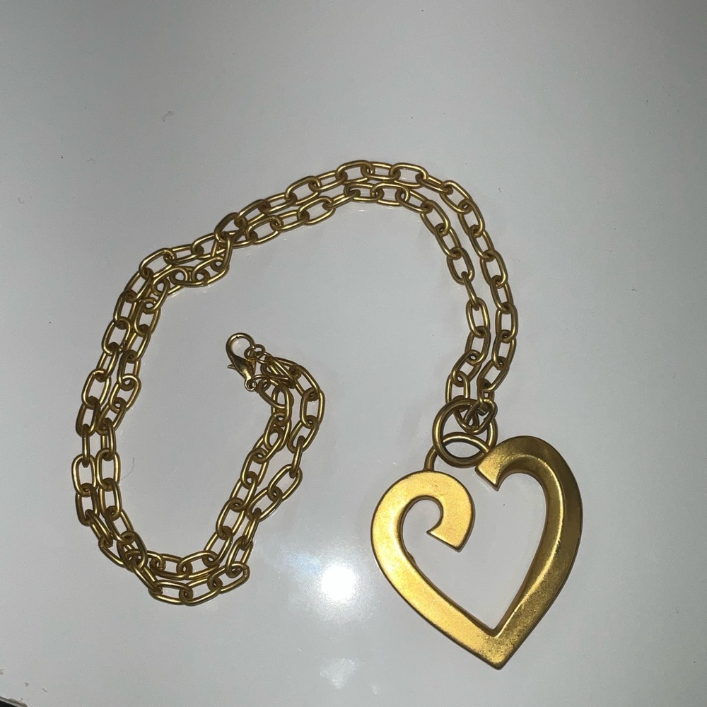 Gold Heart Pendant Necklace